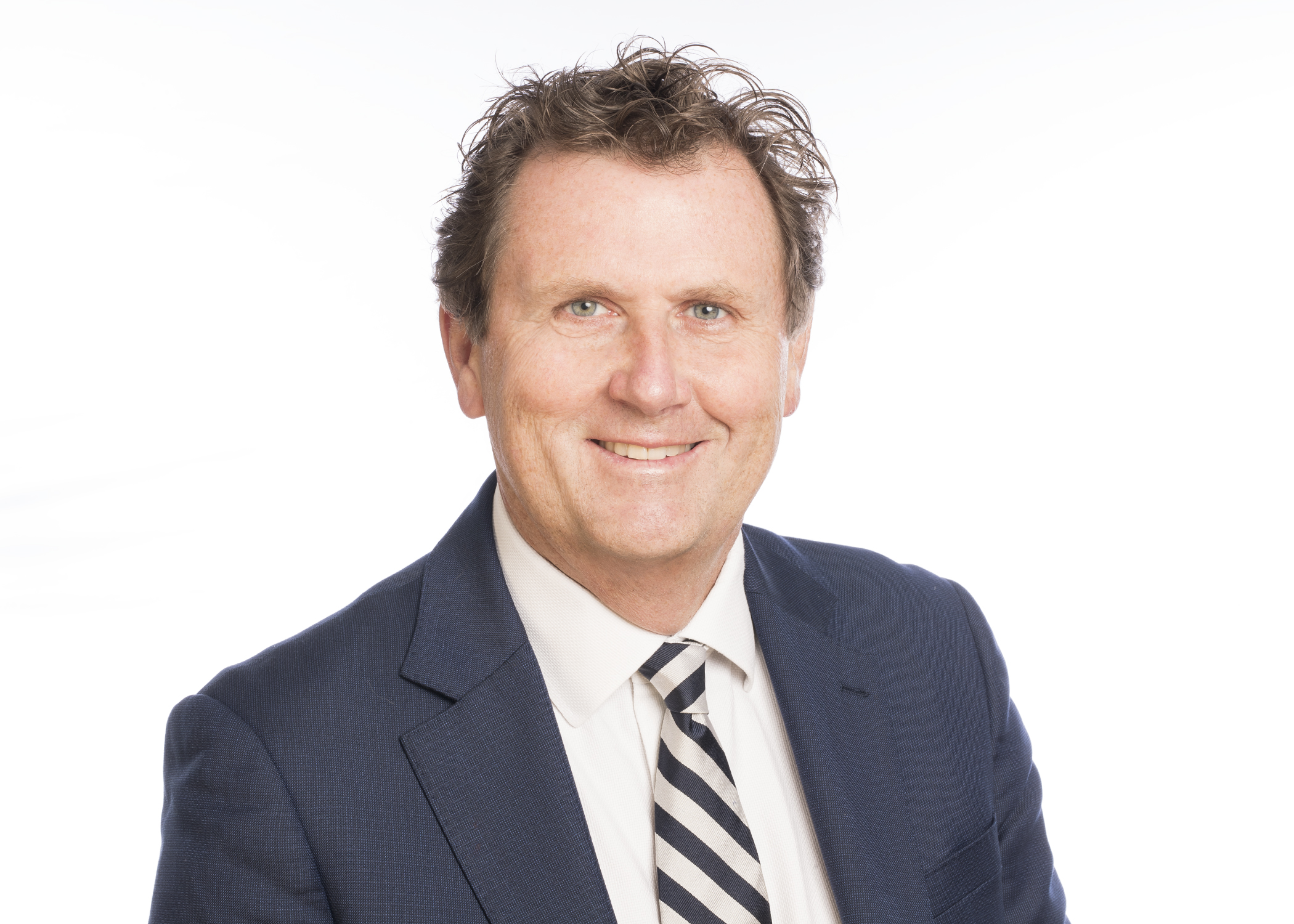 Ivan Colhoun Headshot.jpg