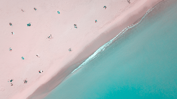 insight-small-caps-beach-746-419.png